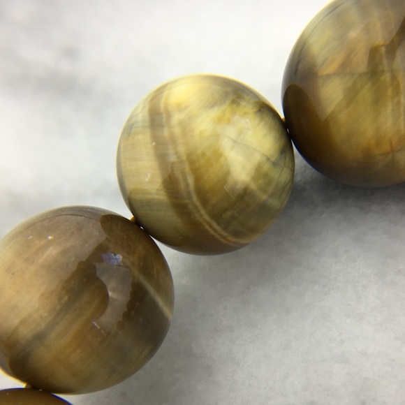 Genuine Tigers Eye Stretch Bracelet - Picture 3 of 8